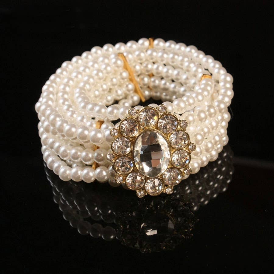 Crystal sparkle oval buckle starchy belt in Ivory