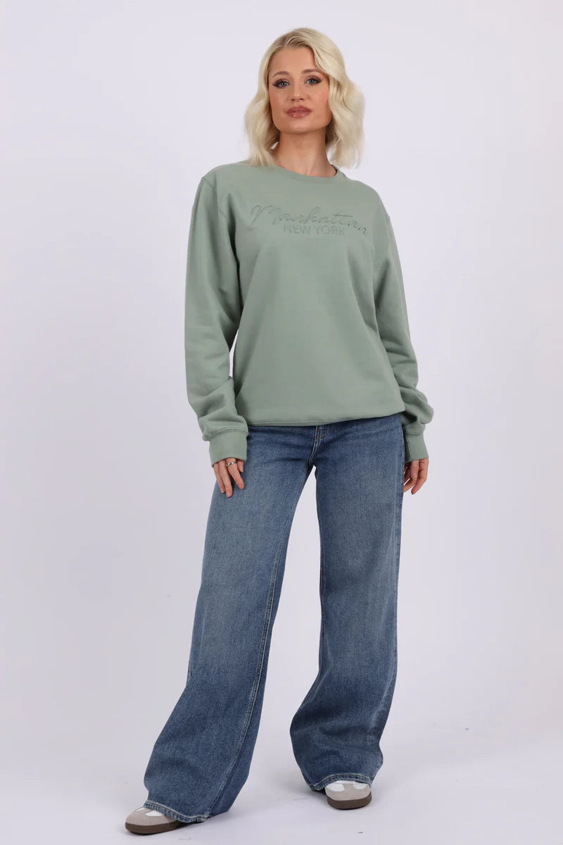 Manhattan New York Embroidered Sweatshirt