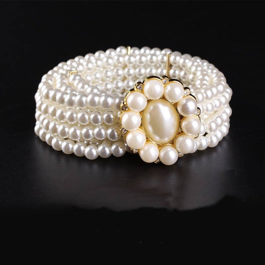 Pearl oval buckle starchy belt in Ivory