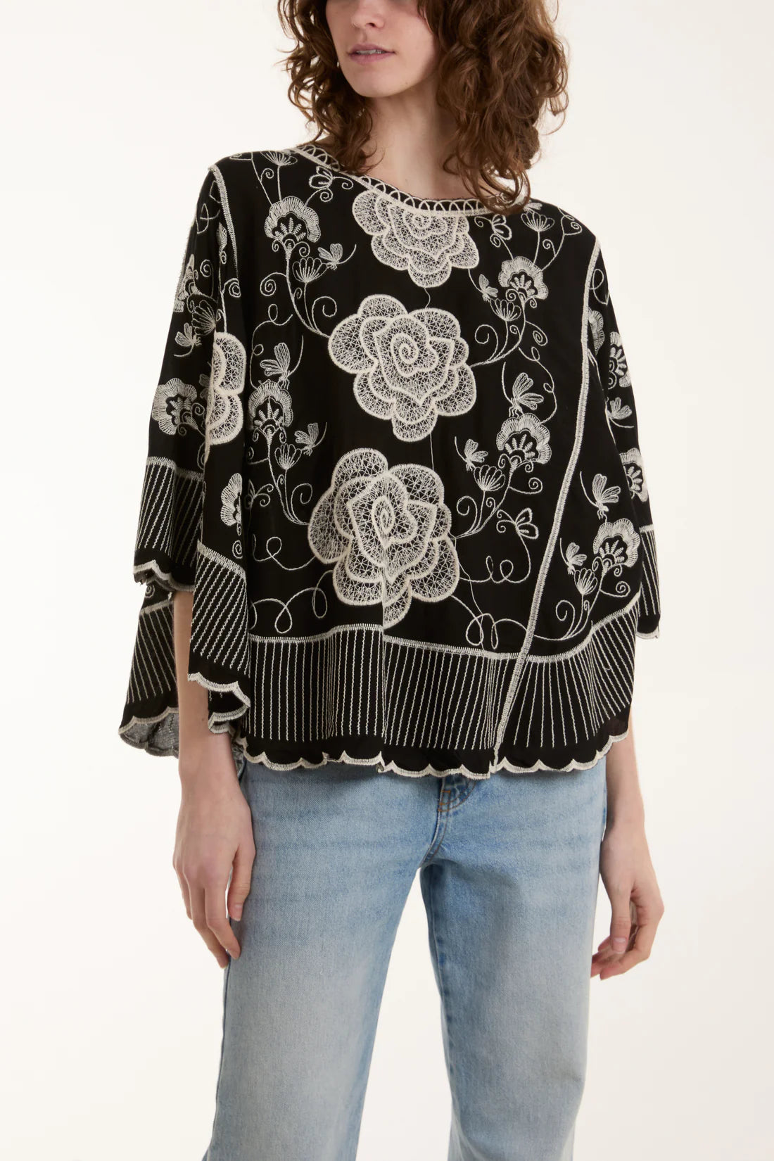 Ramona - Black Embroidery Flower Scallop Blouse