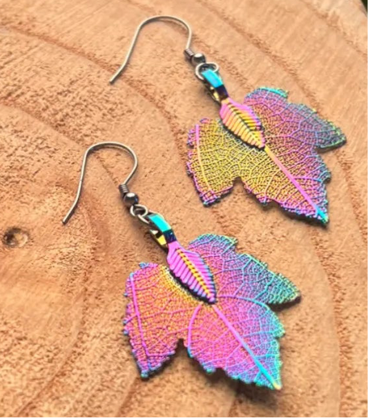 Iridescent Oak Leaf Filigree Earrings