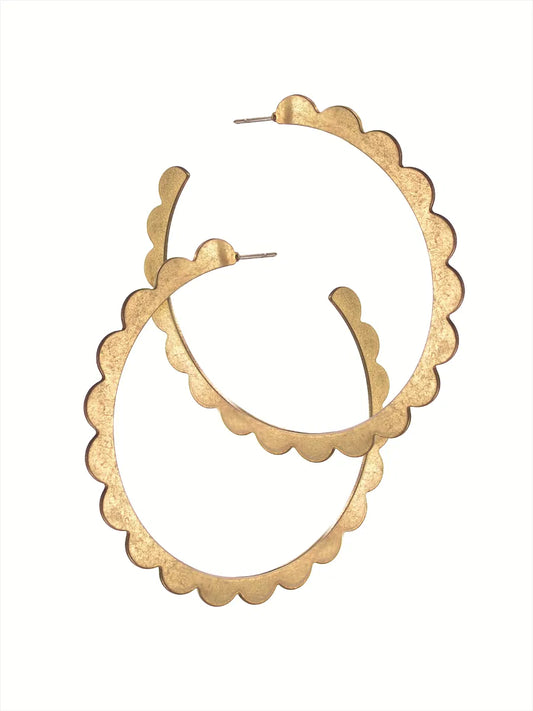 Grande Flower Power Hoops - Worn Gold