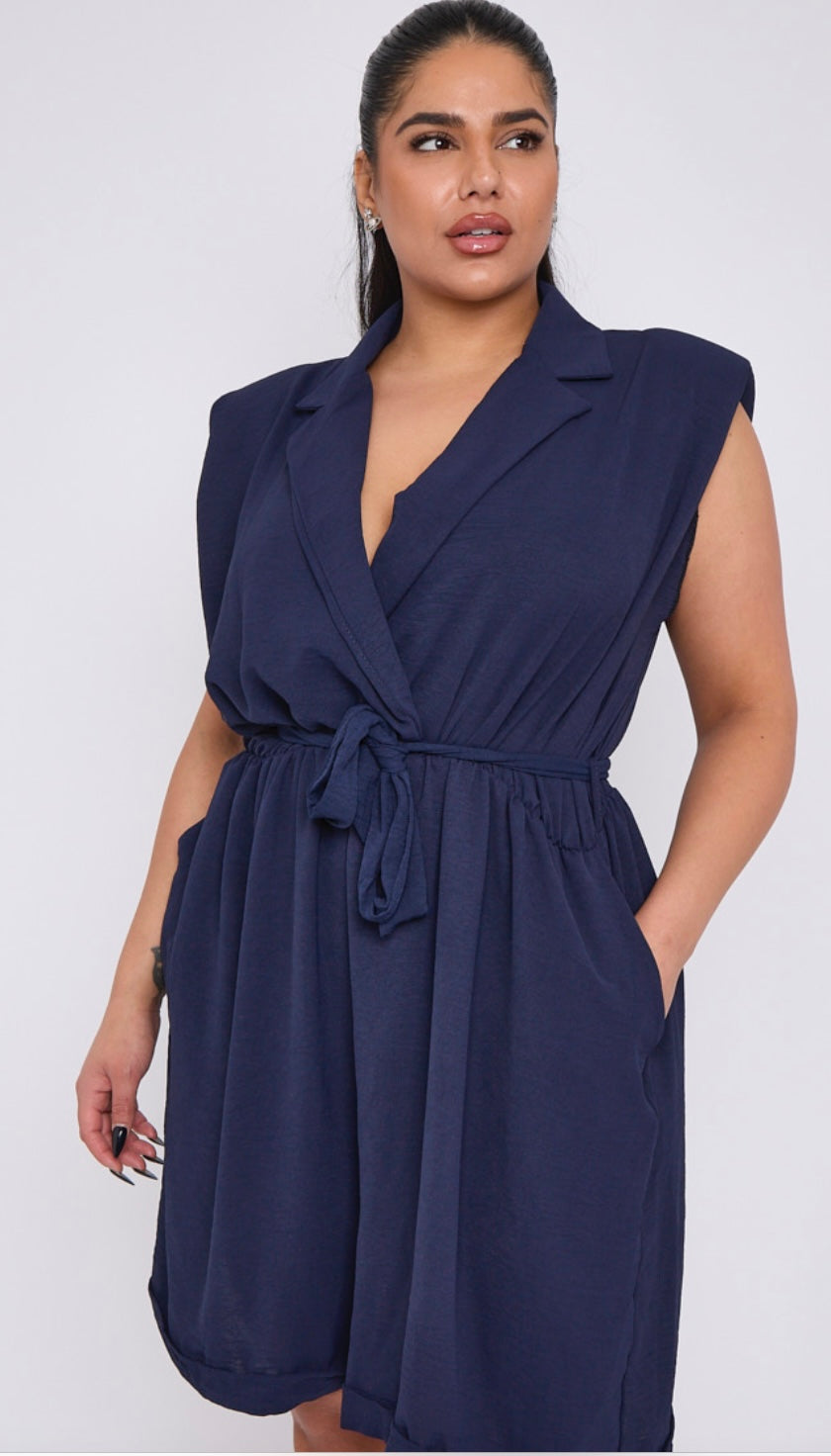 Plus Size Sleeveless Lapel Tie Waist Playsuit With Pockets