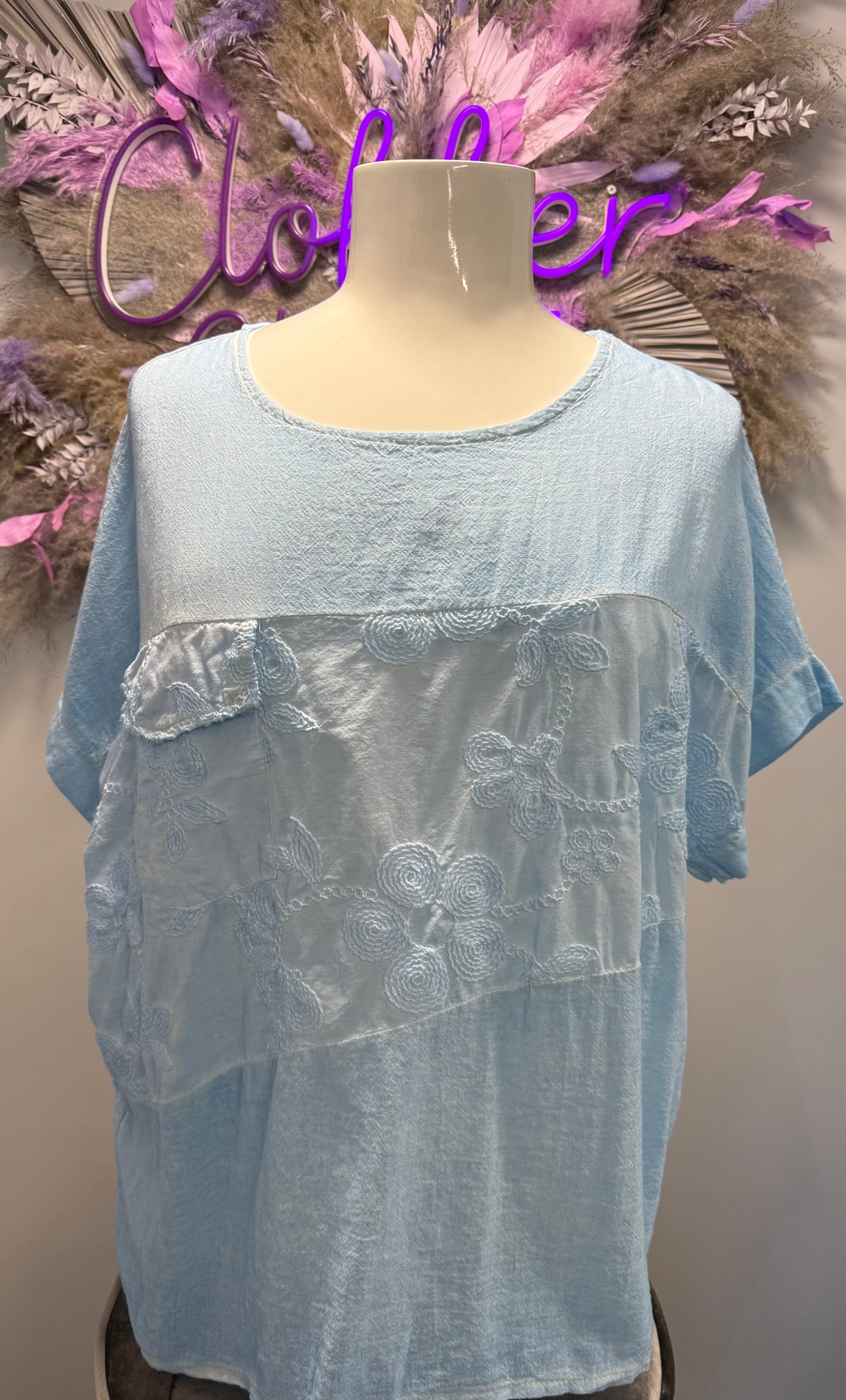 Plus Size Embroidered Floral Stitch Panel T-Shirt