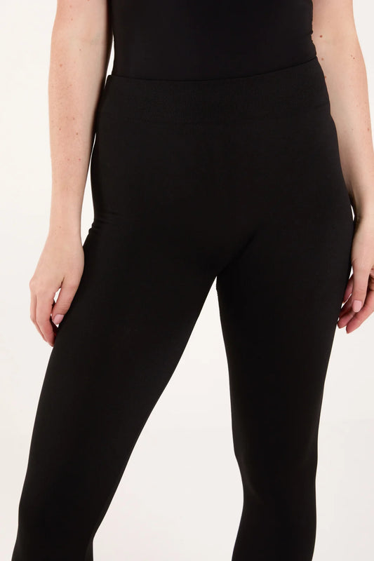 Lizzy - Basic Black Fleeced Leggings - Size Large
