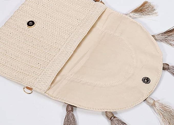Tassels clutch straw bag