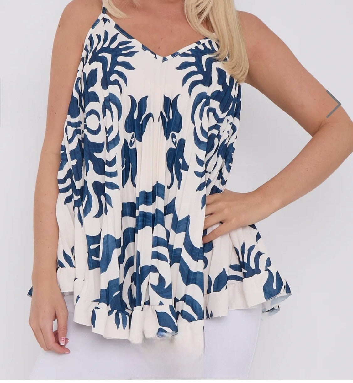 Italian Basic Pleat Frill Vest