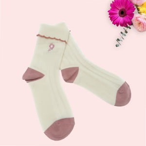 Embroidered Flower Plain Seamless Socks - Pink