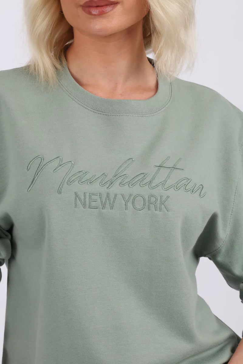 Manhattan New York Embroidered Sweatshirt
