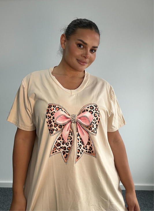 Plus Size Beige Animal Bow Print V Neck Short Sleeve T-Shirt