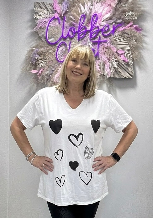 Plus Size All-Over Heart Print Oversized T-Shirt