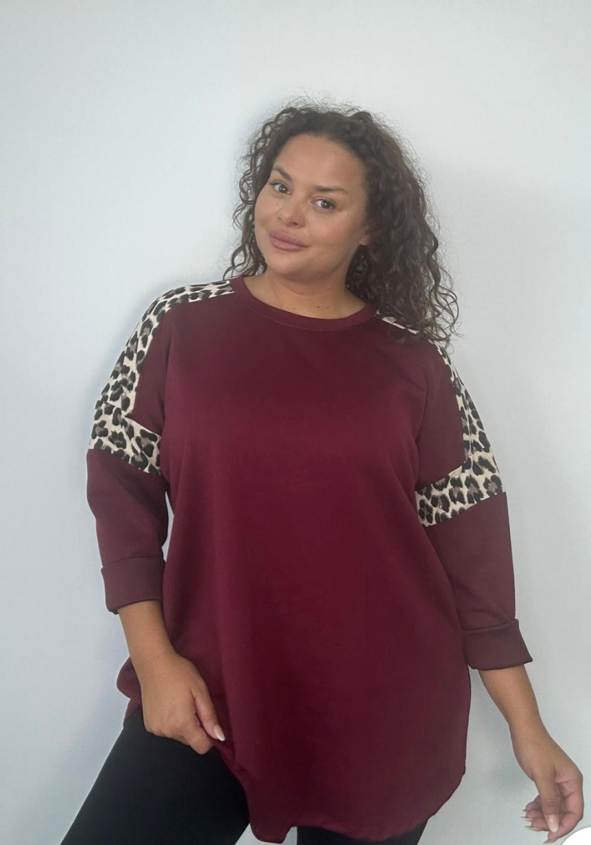 Plus Size Curve Longline Top with Leopard Print Sleeve Detail