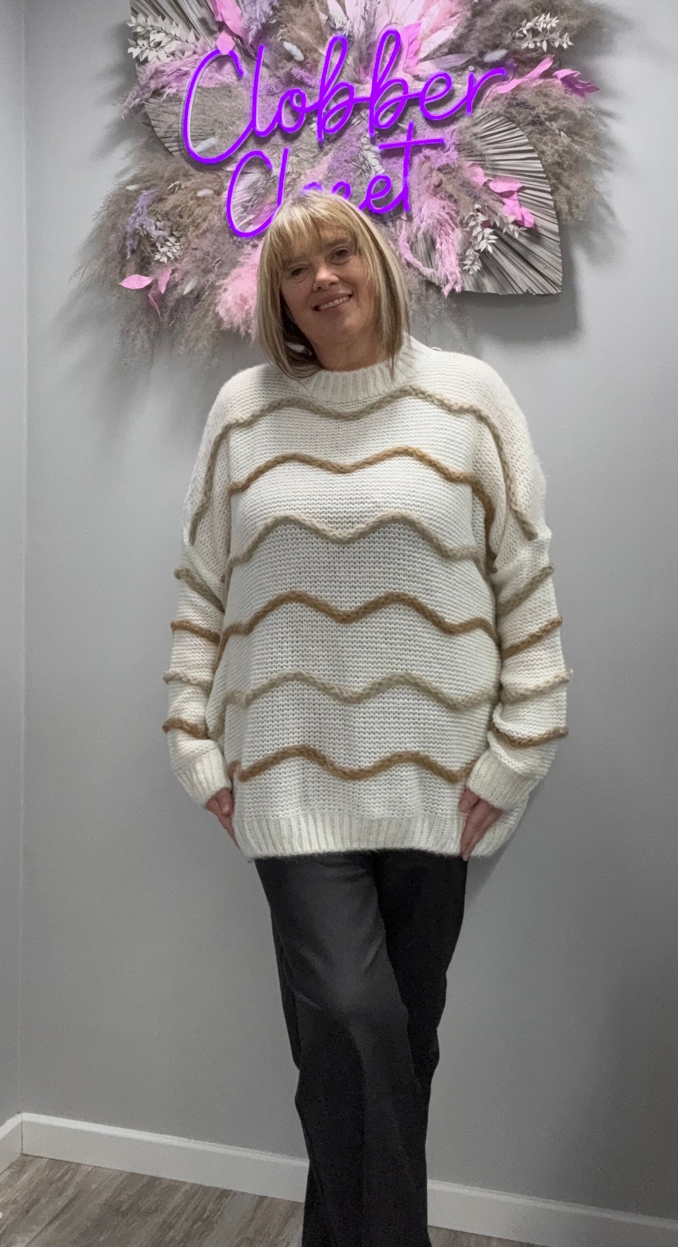 Plus Size Knitted Jumper with Wave Stripe Pattern