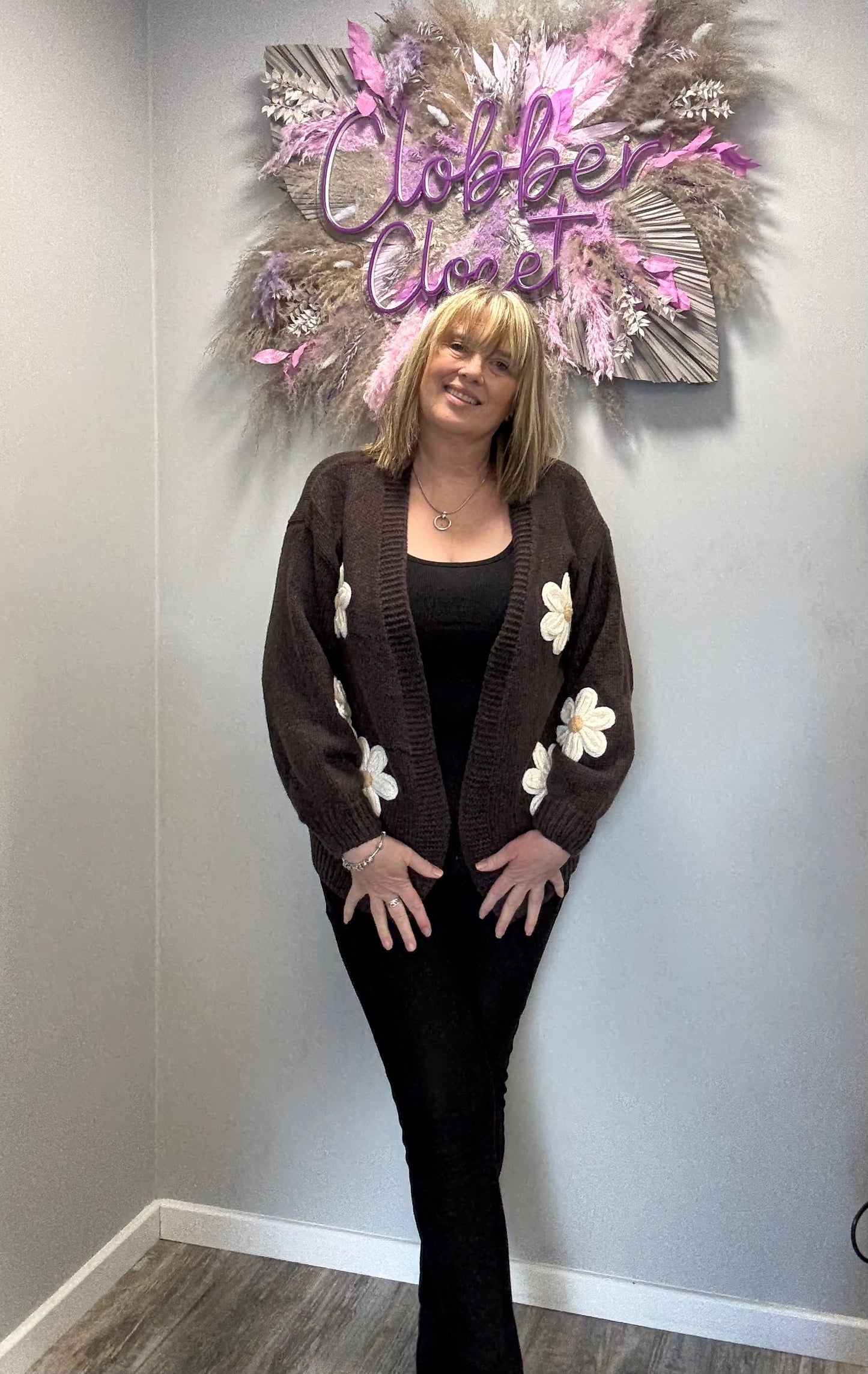 Edge to Edge Open Front 3D Daisy Flower Cardigan