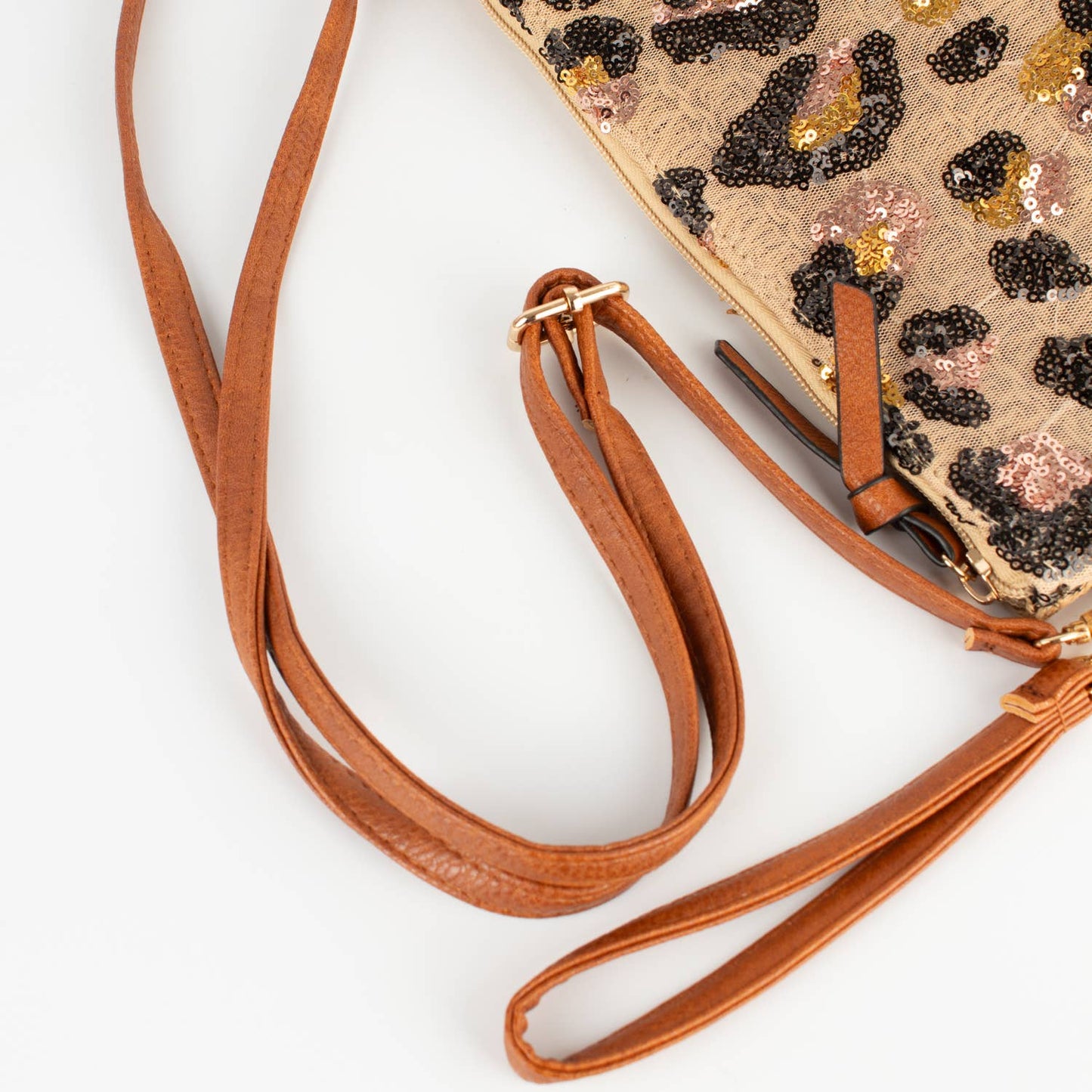 Textured Straw Clutch with Shimmering Leopard Sequins