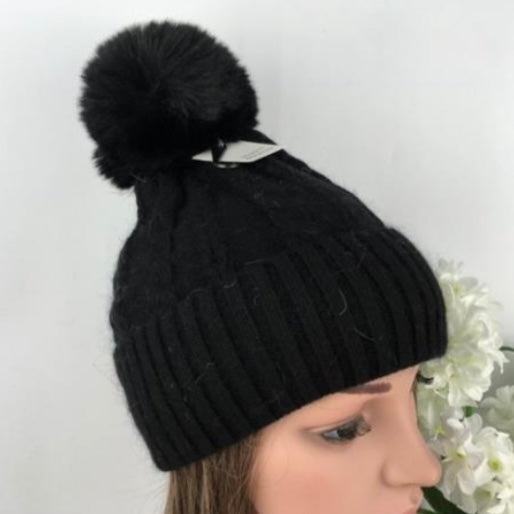 Pom Pom Bobble Cable Knit Hat
