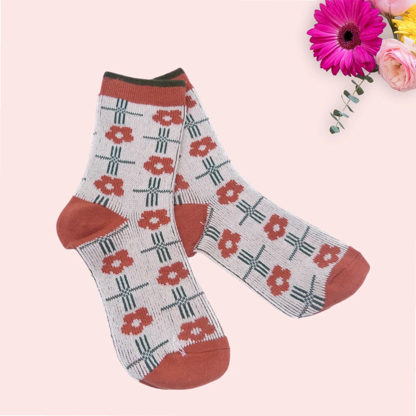 Daisy Flower Pattern Socks - Rust