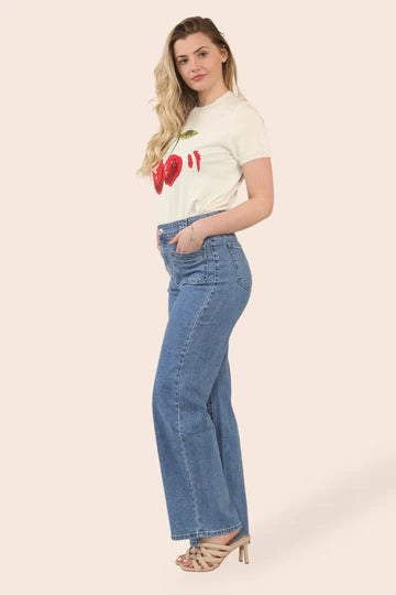 Wide Leg Two Front Pocket Vintage Wash Voggo Jeans