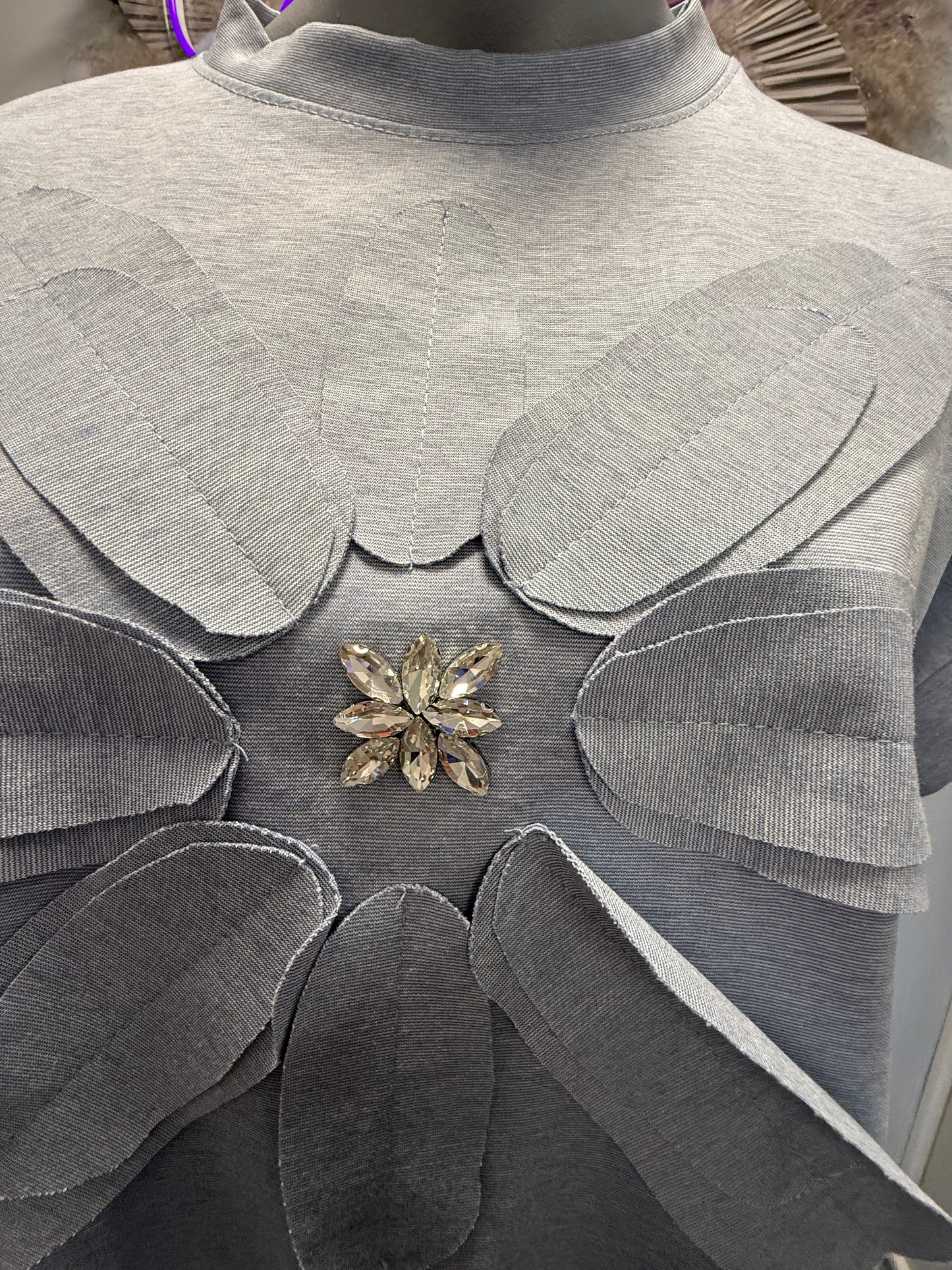 Cotton Crystal Cut Daisy Top