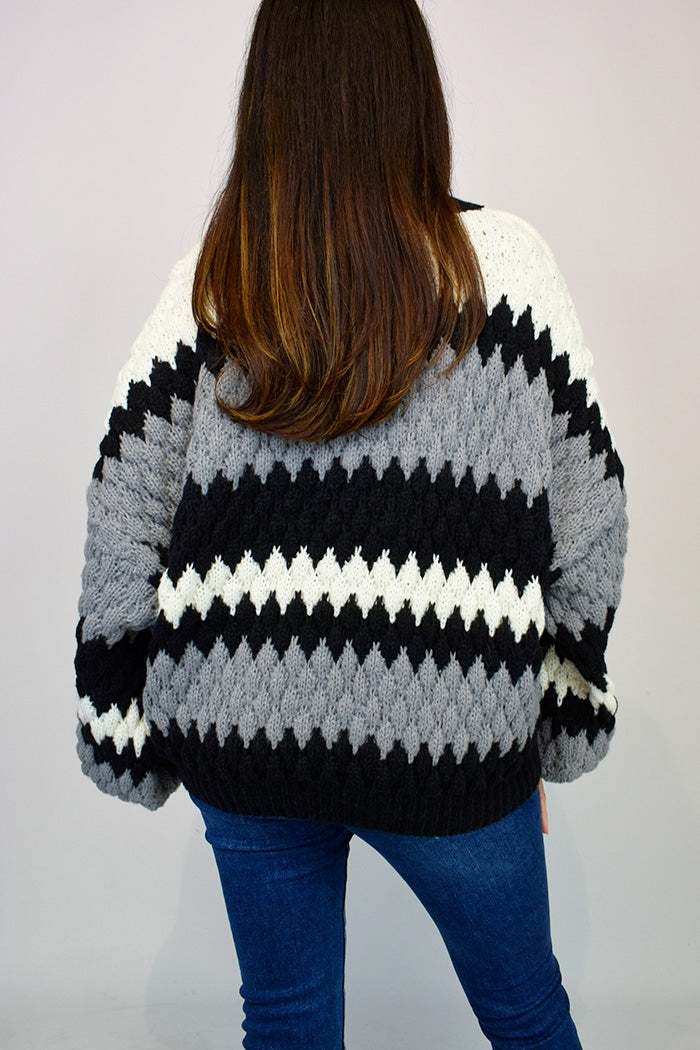 Cady - Chunky Knit Contrast Batwing Jumper - Grey