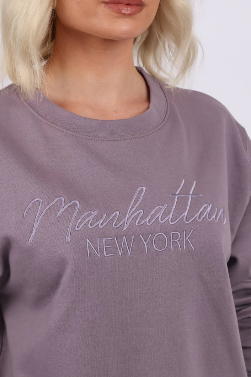 Manhattan - Manhattan New York Embroidered Sweatshirt - Purple