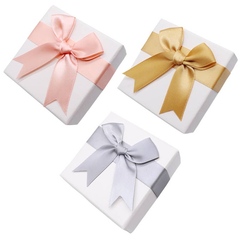 BAG002 small Jewellery gift box with bow detail: White with Pink Bow